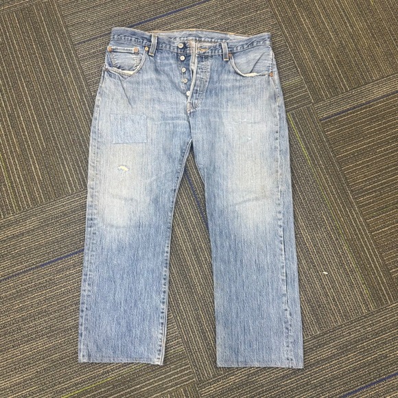 Levi Strauss & Co 501 Original Fit Button Fly Jeans Distressed Mens Size‎ 38x30 - Picture 2 of 13